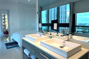 650 NE 32nd St, Miami, FL 33137 - Photo 11