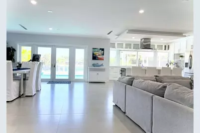 6890 Winged Foot Dr, Hialeah, FL 33015 - Photo 5