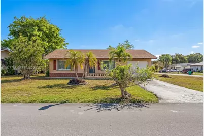 7000 NW 95th Ter, Tamarac, FL 33321 - Photo 1