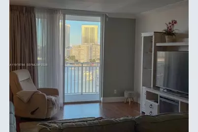 427 Golden Isles Dr #9G, Hallandale Beach, FL 33009 - Photo 5