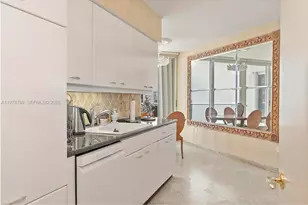 16445 Collins Ave, Sunny Isles Beach, FL 33160 - Photo 23