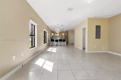 421 NE 1st Dr, Florida City, FL 33034 - Photo 9