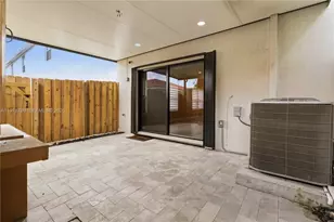 421 NE 1st Dr, Florida City, FL 33034 - Photo 23