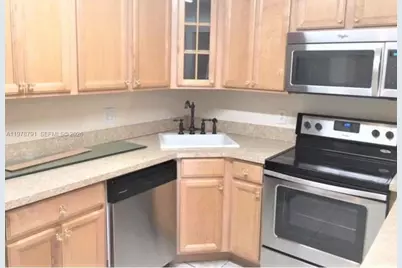 5930 Whispering Pine #C1, Palm Beach, FL 33463 - Photo 3
