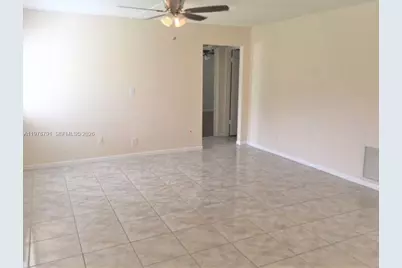 5930 Whispering Pine #C1, Palm Beach, FL 33463 - Photo 5