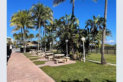 2555 Collins Ave #506, Miami Beach, FL 33140 - Photo 5