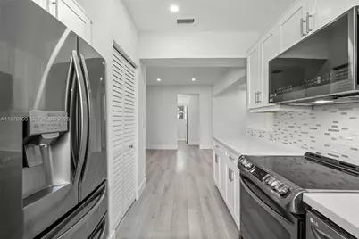 1262 SW 15th Ter, Miami, FL 33145 - Photo 9