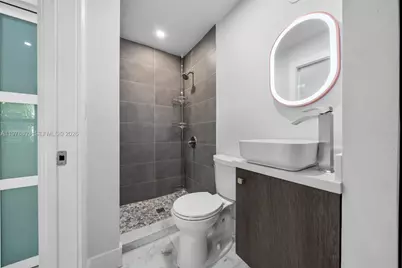 1262 SW 15th Ter, Miami, FL 33145 - Photo 17