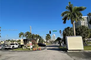 851 Three Islands Boulevard, Hallandale Beach, FL 33009 - Photo 41