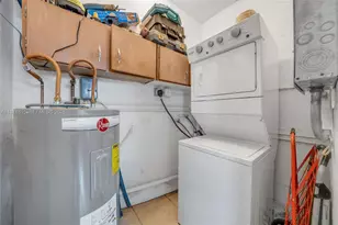 2048 NE 180th St, North Miami Beach, FL 33162 - Photo 19