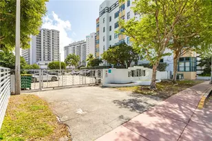 2445 Lake Pancoast Dr, Miami Beach, FL 33140 - Photo 27