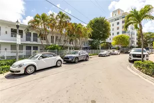 2445 Lake Pancoast Dr, Miami Beach, FL 33140 - Photo 17