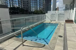 500 Brickell Ave, Miami, FL 33131 - Photo 17