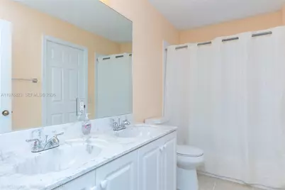1032 Silktree Ln, Weston, FL 33327 - Photo 25