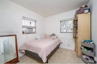 1101 SW 2nd St, Homestead, FL 33030 - Photo 11