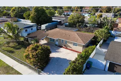 5511 NW 180th Ter, Miami Gardens, FL 33055 - Photo 5