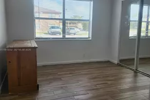 10037 Winding Lake Rd, Sunrise, FL 33351 - Photo 13