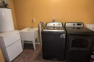 5716 NW 19th St, Lauderhill, FL 33313 - Photo 33