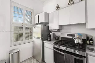 2421 Lake Pancoast Dr, Miami Beach, FL 33140 - Photo 3