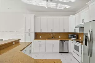 819 SW 7th Ave, Fort Lauderdale, FL 33315 - Photo 17