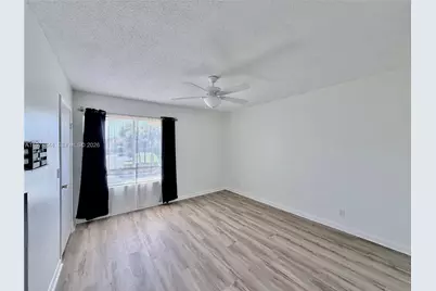 815 W Boynton Beach Blvd #11-202, Boynton Beach, FL 33426 - Photo 5