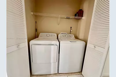 815 W Boynton Beach Blvd #11-202, Boynton Beach, FL 33426 - Photo 11