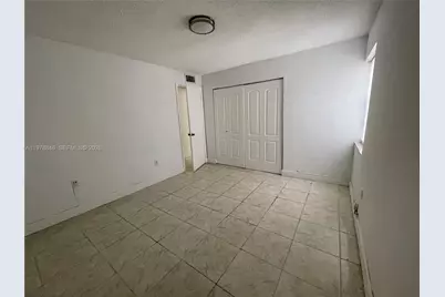 1800 SW 25th St #2109, Miami, FL 33133 - Photo 9