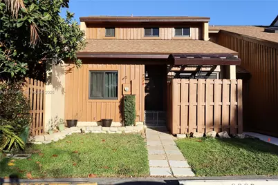 4224 SW 87th Ter, Cooper City, FL 33328 - Photo 3