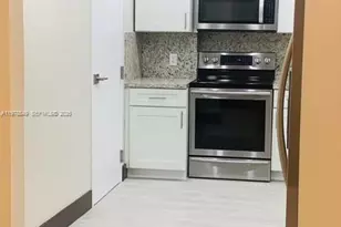 90 Edgewater Dr, Coral Gables, FL 33133 - Photo 3