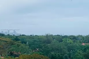 90 Edgewater Dr, Coral Gables, FL 33133 - Photo 25