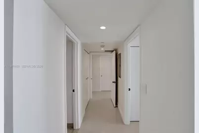 6917 Collins Ave #915, Miami Beach, FL 33141 - Photo 11