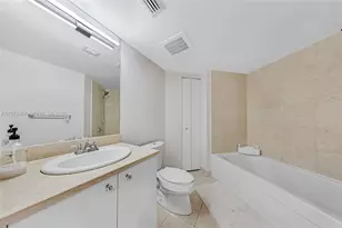 20000 E Country Club Dr, Aventura, FL 33180 - Photo 27