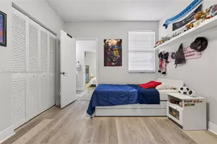 1594 Barcelona Way, Weston, FL 33327 - Photo 19