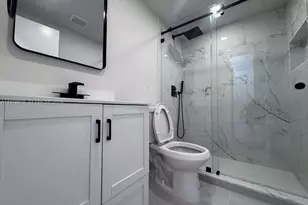 455 Golden Isles Dr, Hallandale Beach, FL 33009 - Photo 9