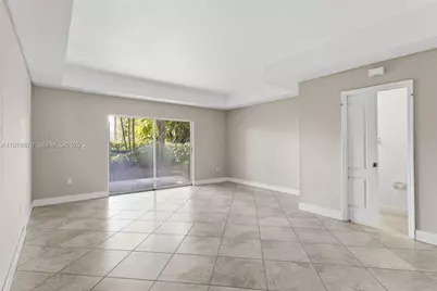 9000 W Flagler St #7, Miami, FL 33174 - Photo 11