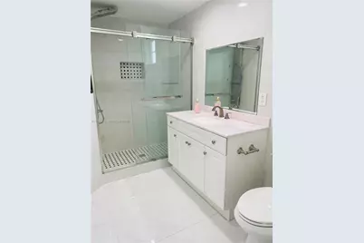 17415 NW 75th Pl #108, Hialeah, FL 33015 - Photo 15