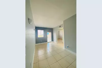 17415 NW 75th Pl #108, Hialeah, FL 33015 - Photo 7