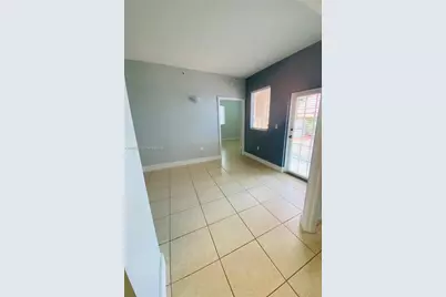 17415 NW 75th Pl #108, Hialeah, FL 33015 - Photo 9