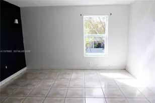 1725 W 60th St, Hialeah, FL 33012 - Photo 9