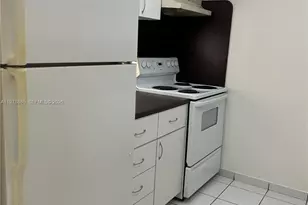 1673 Bay Rd, Miami Beach, FL 33139 - Photo 7