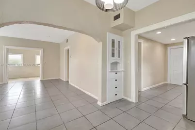 630 33rd St #0, West Palm Beach, FL 33407 - Photo 5