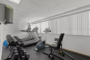 7300 Wayne Ave, Miami Beach, FL 33141 - Photo 15