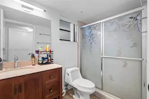 7300 Wayne Ave, Miami Beach, FL 33141 - Photo 13