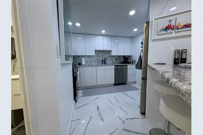 999 Brickell Bay Dr #710, Miami, FL 33131 - Photo 9