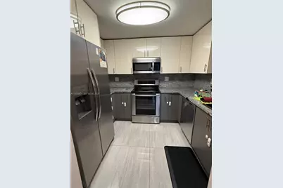 18001 N Bay Rd #403, Sunny Isles Beach, FL 33160 - Photo 3