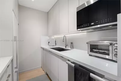 3 Island Ave #08L, Miami Beach, FL 33139 - Photo 15