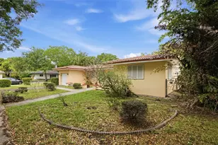 14435 Tabebuia Ln, Miami Lakes, FL 33014 - Photo 5