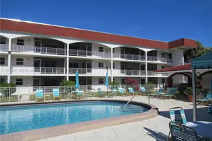 580 Egret Dr, Hallandale Beach, FL 33009 - Photo 1