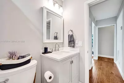 4621 NE 2nd Ave, Oakland Park, FL 33334 - Photo 19