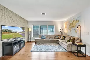 4621 NE 2nd Ave, Oakland Park, FL 33334 - Photo 3